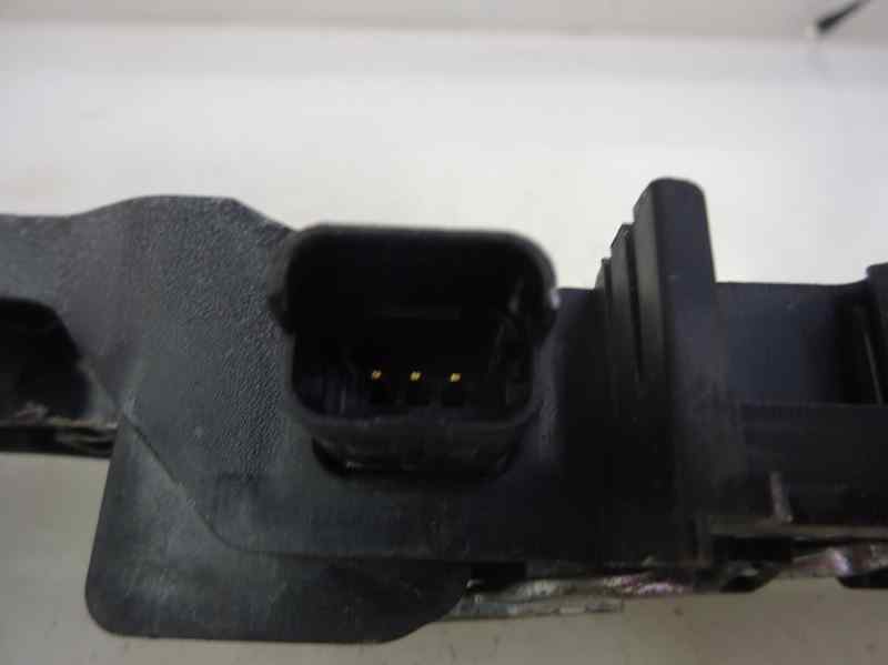 SOPORTE MANETA EXTERIOR PUERTA TRASERA IZQUIERDA RENAULT MEGANE 2009 1.5 DCI MT 106CV