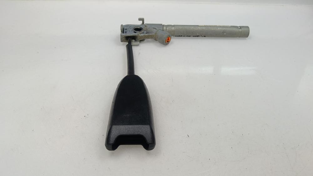 ANCLAJE CINTURON DELANTERO IZQUIERDO RENAULT MEGANE 2013 1.2 TCE MT 115CV