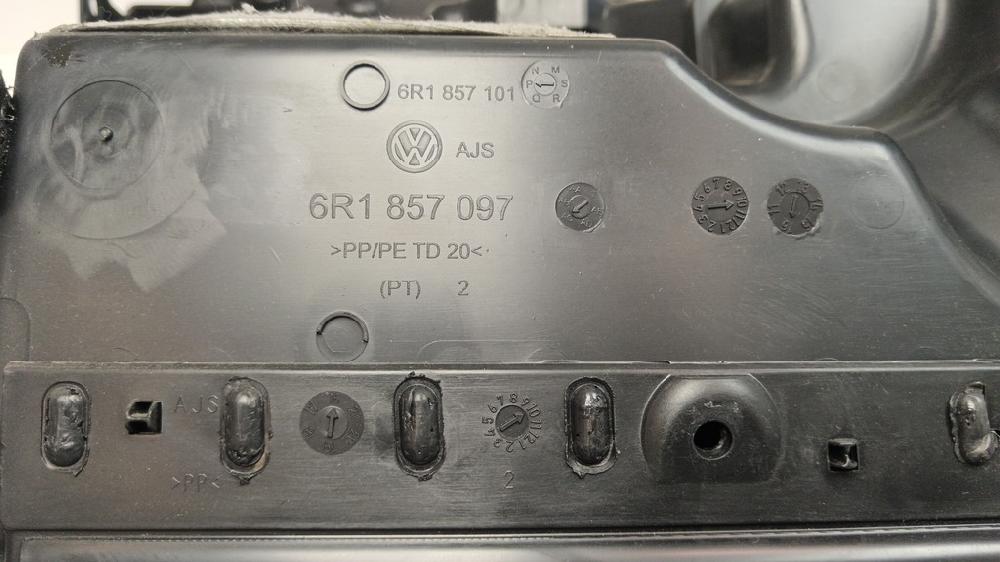 GUANTERA VOLKSWAGEN POLO 1.4 MT 75CV | 55KW