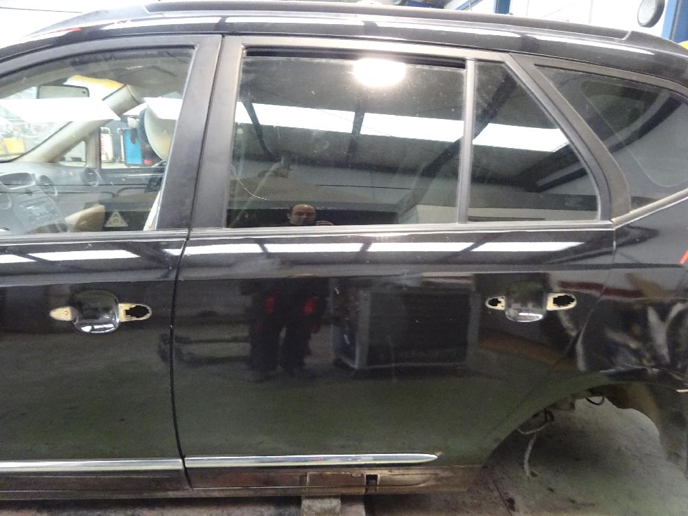 PUERTA TRASERA IZQUIERDA KIA CARENS 2.0 CRDI MT 140CV