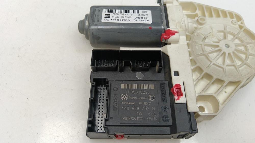 MOTOR ELEVALUNAS DELANTERO DERECHO SEAT LEON 1.9 TDI 105CV DIESEL