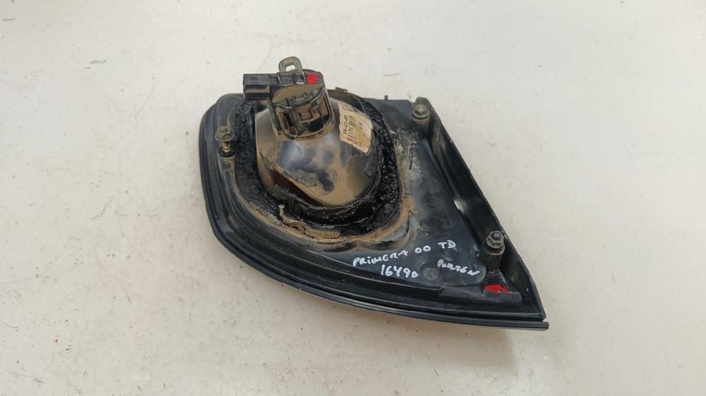 PILOTO TRASERO DERECHO INTERIOR NISSAN PRIMERA 2.0 MT 90CV | 66KW