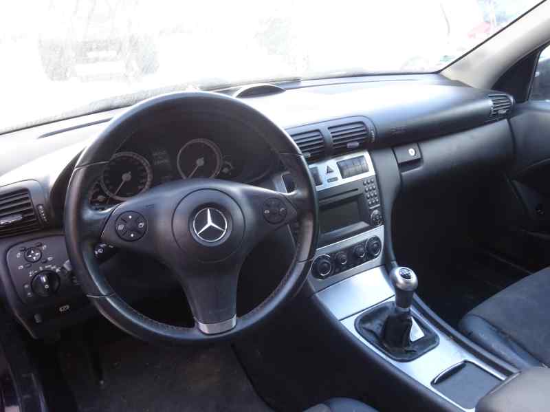 MANGUETA DELANTERA IZQUIERDA MERCEDES BENZ CLASE CLC 2010 200 2.2D MT 150CV | 110KW