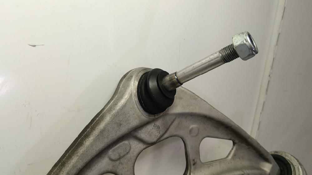 BRAZO SUSPENSION INFERIOR DELANTERO IZQUIERDO BMW SERIE 3 2.0 320D AT 150CV