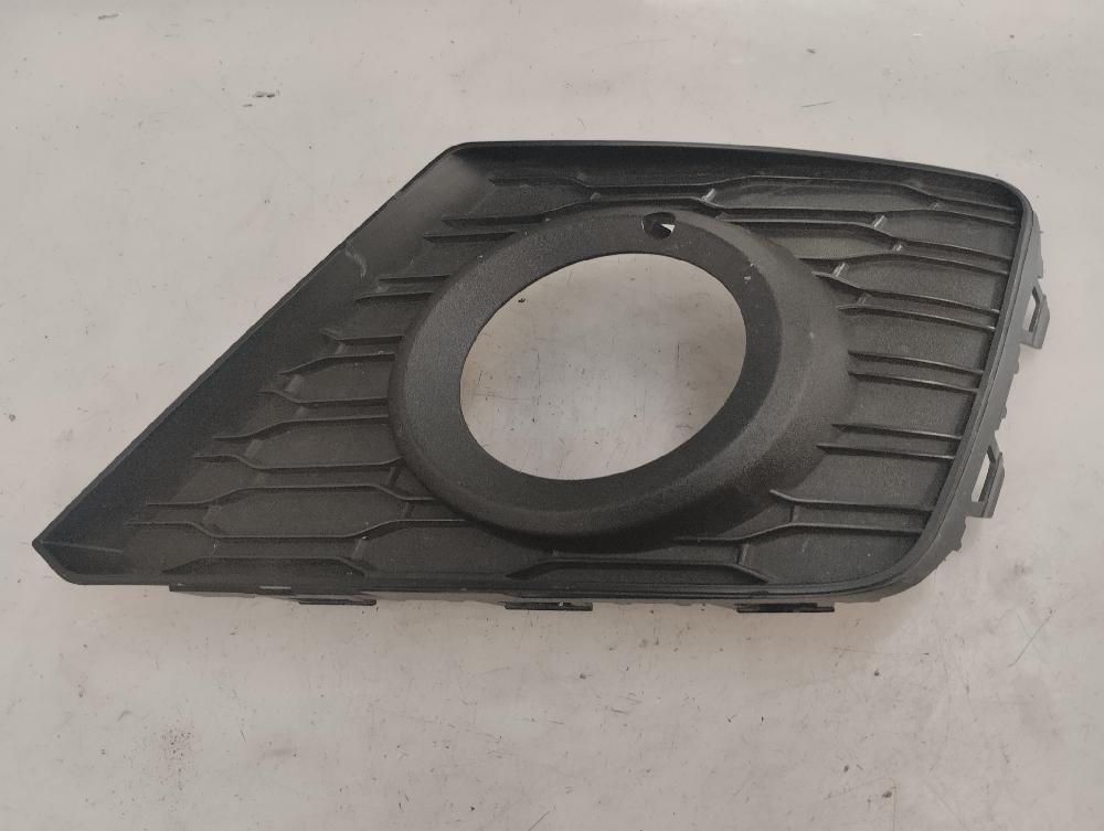 REJILLA PARAGOLPES DERECHA SEAT ARONA 1.6 MT 95CV | 70KW