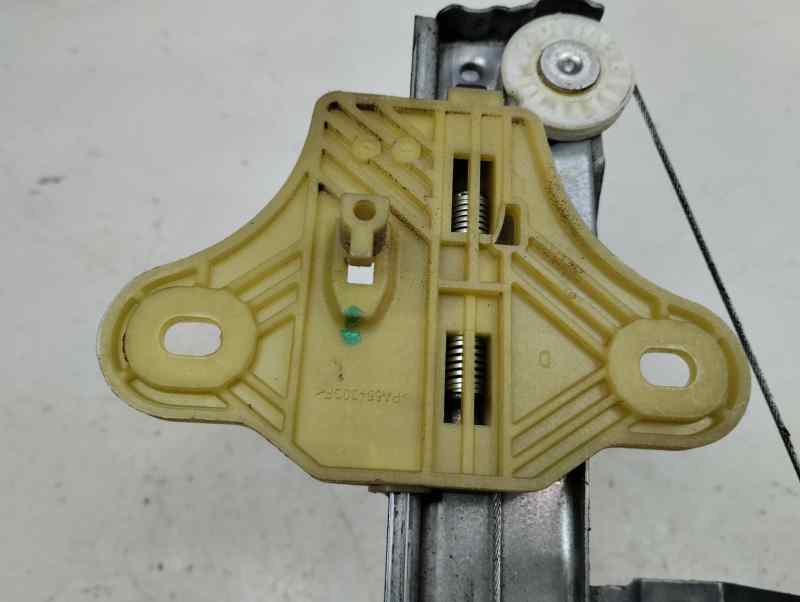 ELEVALUNAS TRASERO IZQUIERDO RENAULT CLIO 0.9 TSE MT 90CV