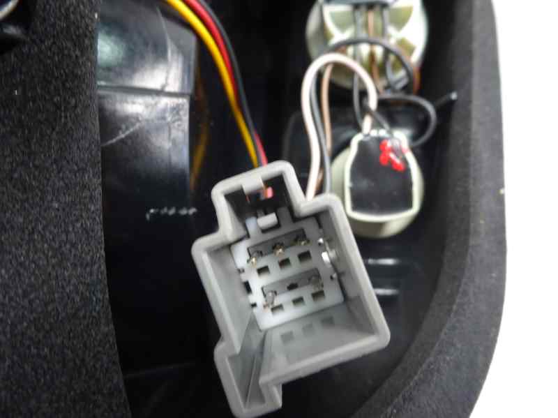 PILOTO TRASERO DERECHO FORD FIESTA 1.5 TDCI MT 75CV