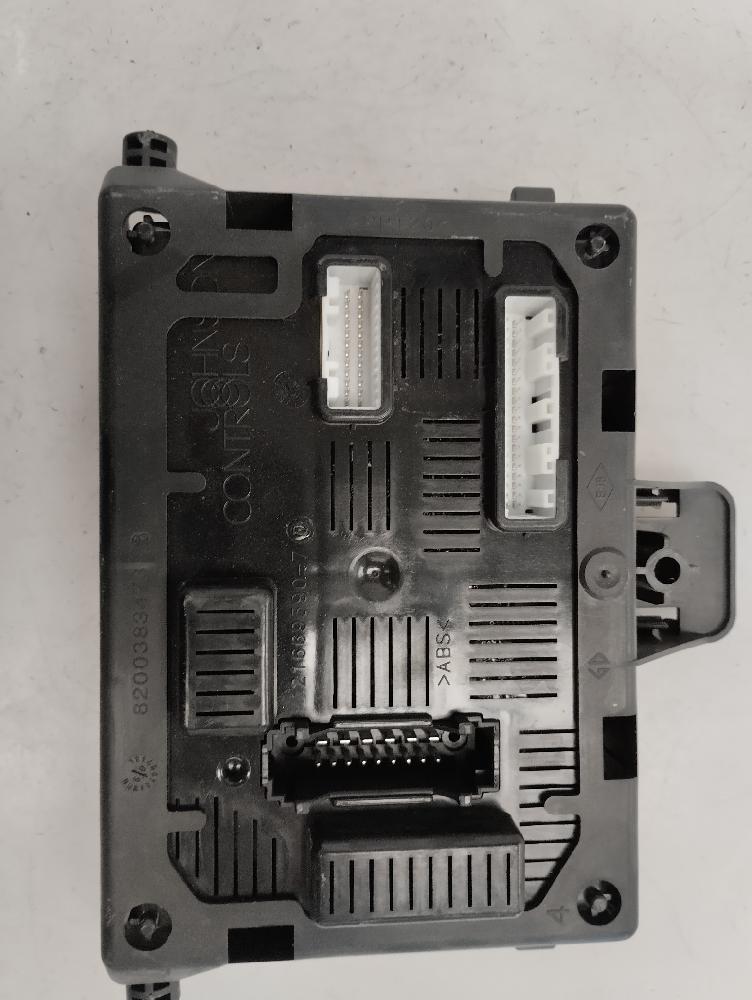 CAJA RELES FUSIBLES RENAULT CLIO 2009 1.2 MT 101CV | 74KW
