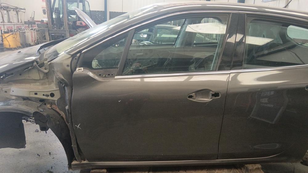 PUERTA DELANTERA IZQUIERDA PEUGEOT 208 1.2 MT 110CV | 81KW