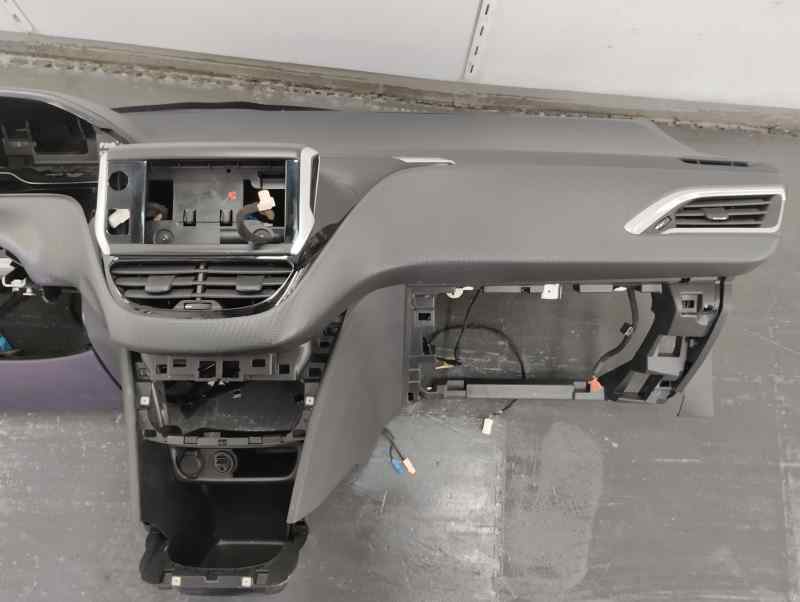 SALPICADERO PEUGEOT 208 1.2 MT 110CV | 81KW