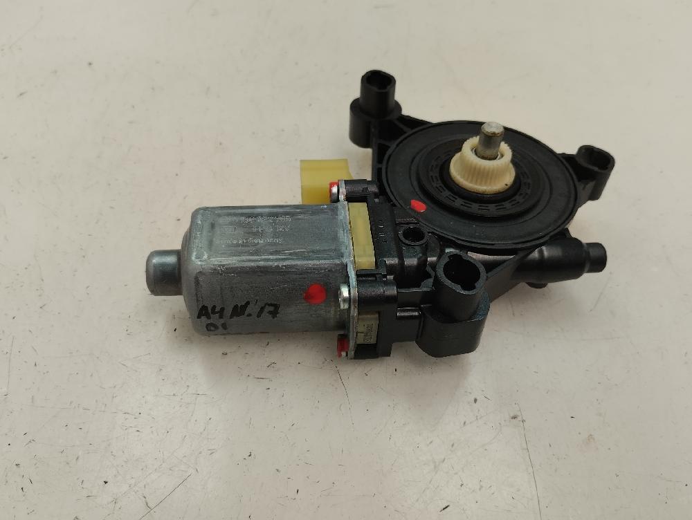 MOTOR ELEVALUNAS DELANTERO IZQUIERDO AUDI A4 2.0 TDI MT 150CV