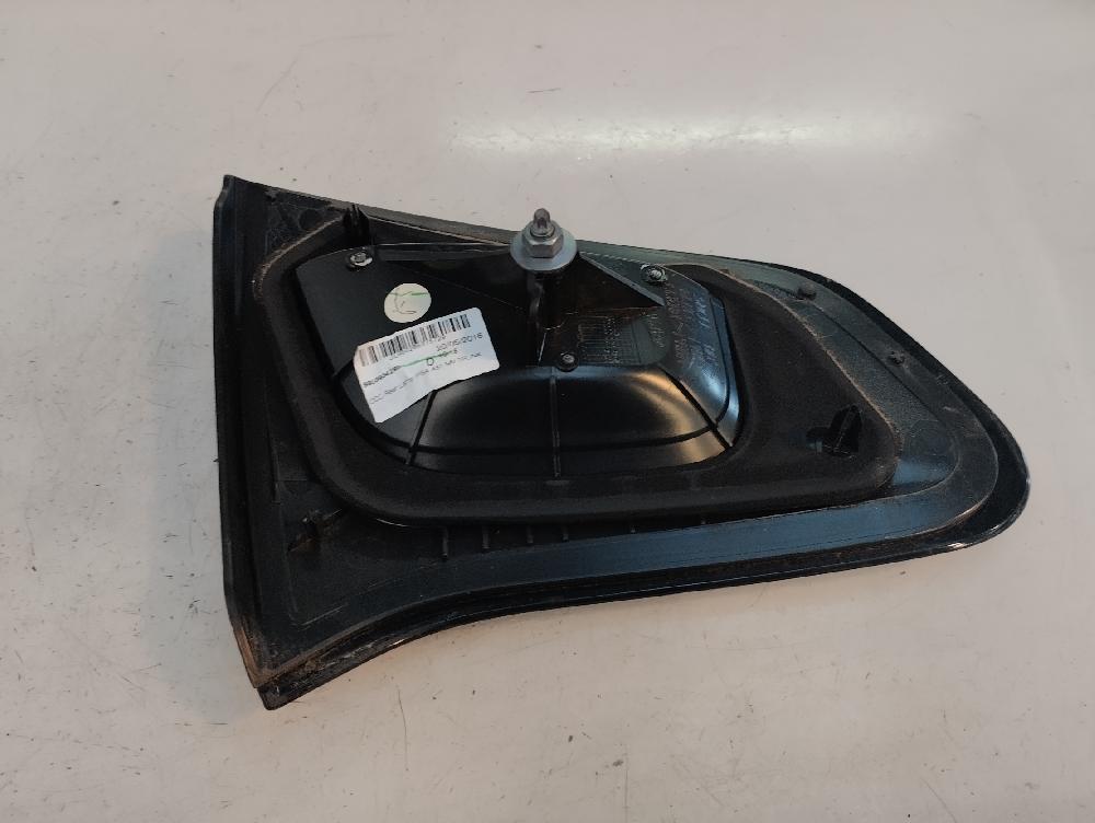 PILOTO TRASERO DERECHO INTERIOR CITROEN C3 1.2 MT 82CV | 60KW