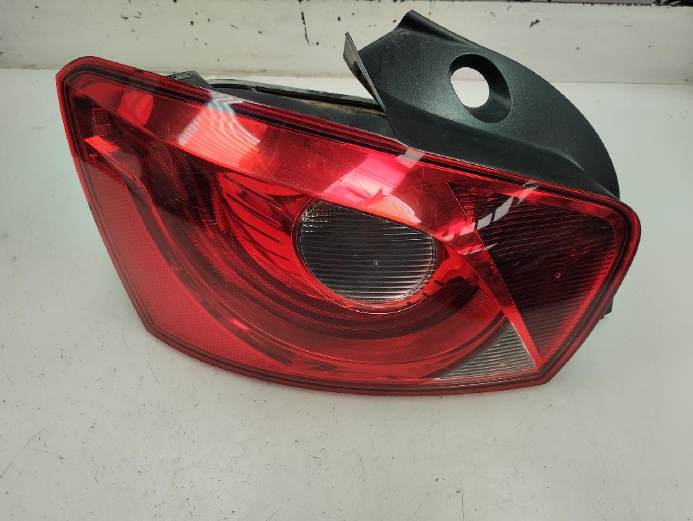 PILOTO TRASERO IZQUIERDO SEAT IBIZA 1.2 TSI MT 85CV