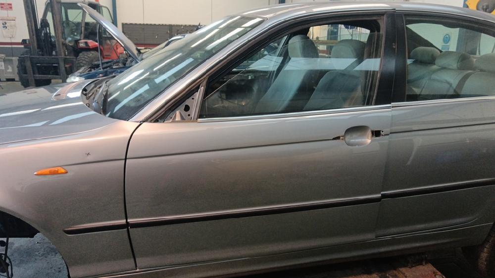 PUERTA DELANTERA IZQUIERDA BMW SERIE 3 2.0 320D AT 150CV