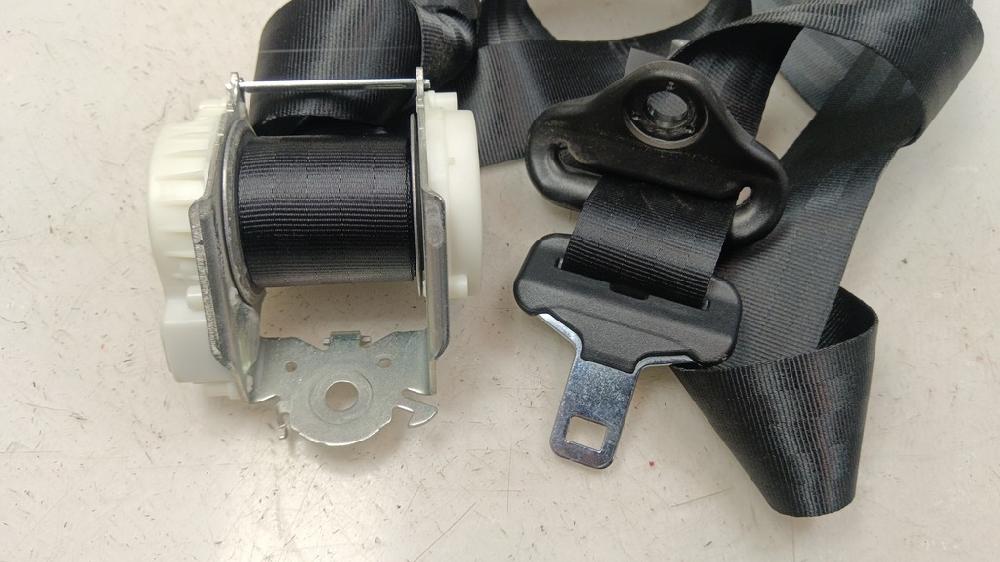 CINTURON SEGURIDAD TRASERO DERECHO CITROEN C4 CACTUS 2017 1.6 MT 99CV | 73KW
