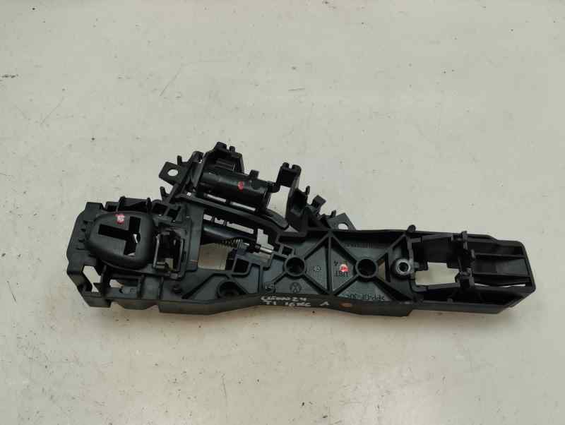 SOPORTE MANETA EXTERIOR PUERTA TRASERA IZQUIERDA SEAT LEON 1.0 115CV MT