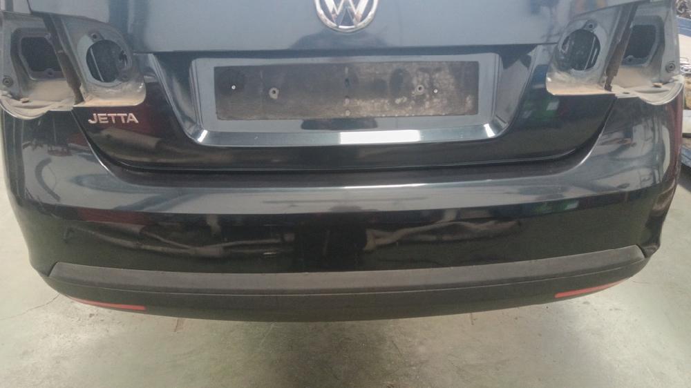 PARAGOLPES TRASERO VOLKSWAGEN JETTA 1.6 TDI MT 105CV
