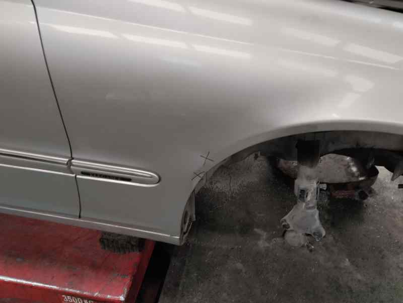 ALETA DELANTERA DERECHA MERCEDES BENZ CLASE C 2003 2.2 MT 143CV | 105KW
