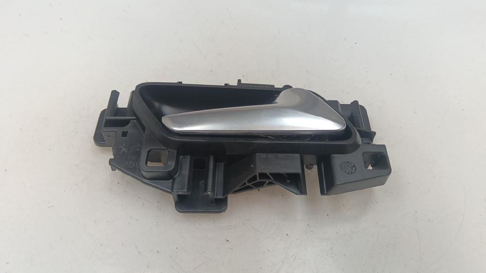 MANETA INTERIOR TRASERA DERECHA PEUGEOT 208 1.5 MT 102CV | 75KW