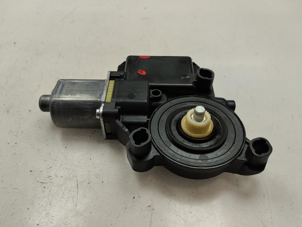 MOTOR ELEVALUNAS TRASERO IZQUIERDO VOLKSWAGEN POLO 2014 1.2 TDI MT 75CV