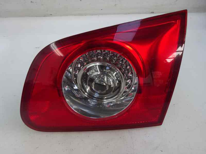 PILOTO TRASERO DERECHO INTERIOR VOLKSWAGEN PASSAT VARIANT 2.0 TDI DSG 150CV
