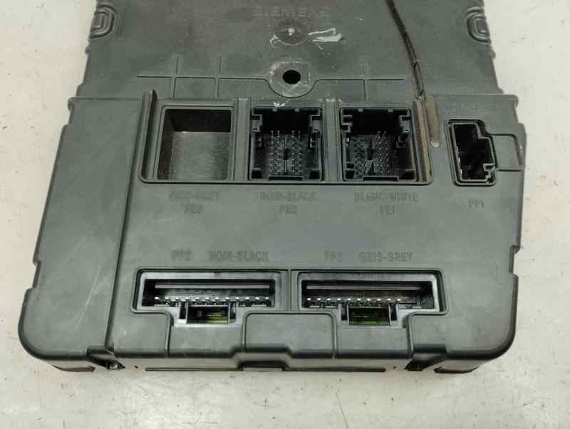 CAJA RELES FUSIBLES RENAULT SCENIC 2007 1.9 MT 100CV | 74KW