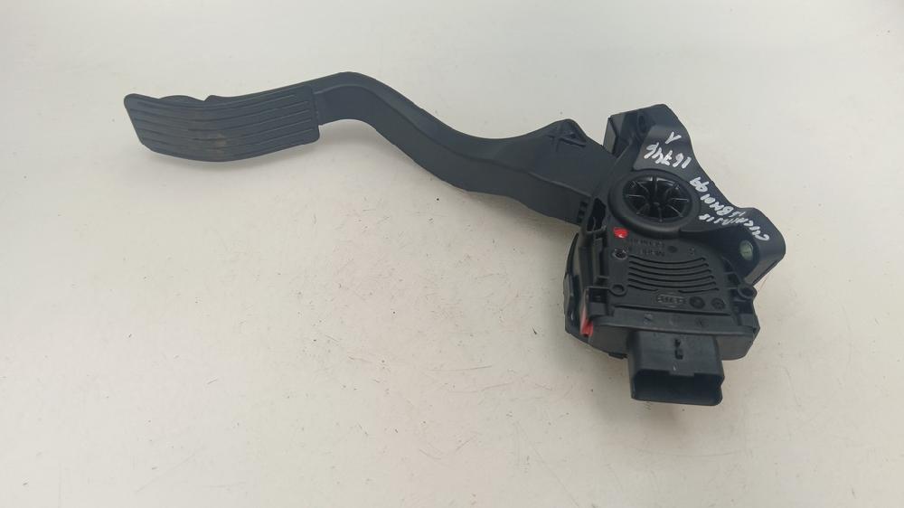POTENCIOMETRO PEDAL CITROEN C4 CACTUS 1.6 MT 99CV | 73KW