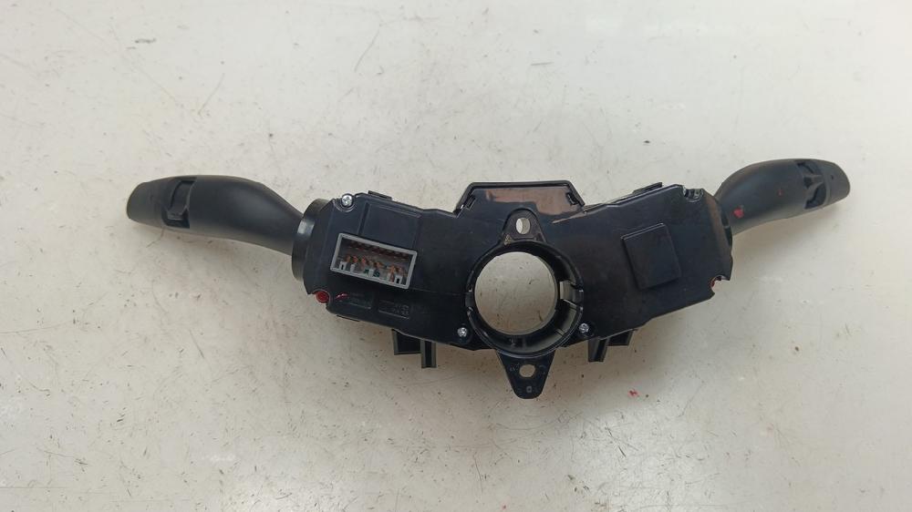 MANDO MULTIFUNCION KIA STONIC 2024 1.0 GDI MT 120CV | 88KW