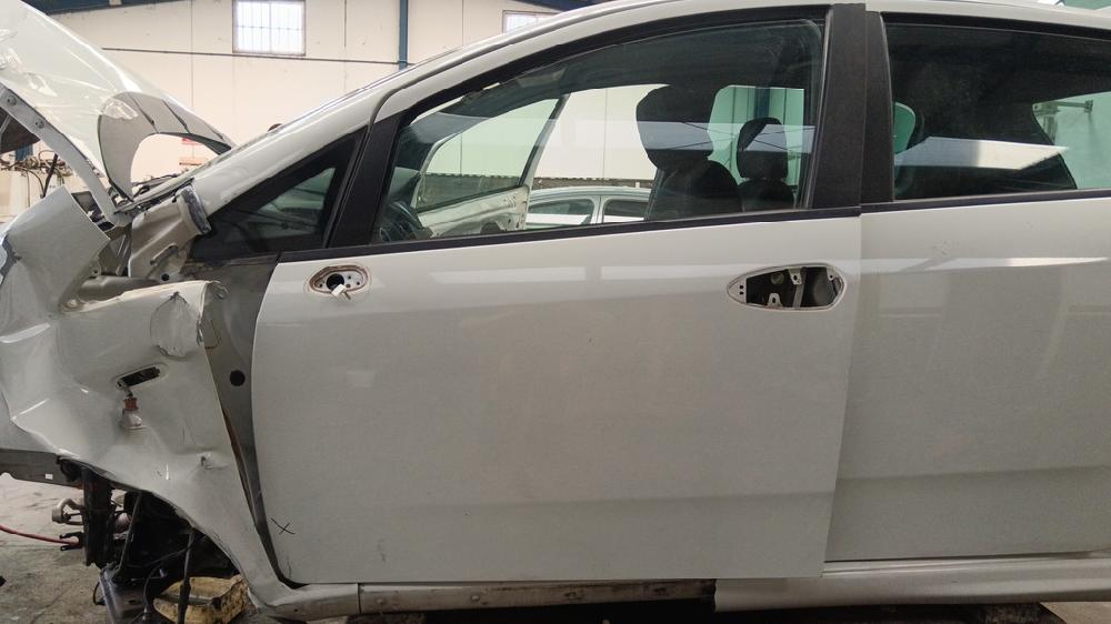 PUERTA DELANTERA IZQUIERDA FIAT PUNTO 1.3 AMT 75CV | 55KW