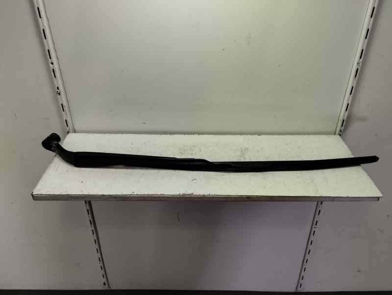 BRAZO LIMPIA DELANTERO IZQUIERDO NISSAN MICRA 1.0 MT 73CV