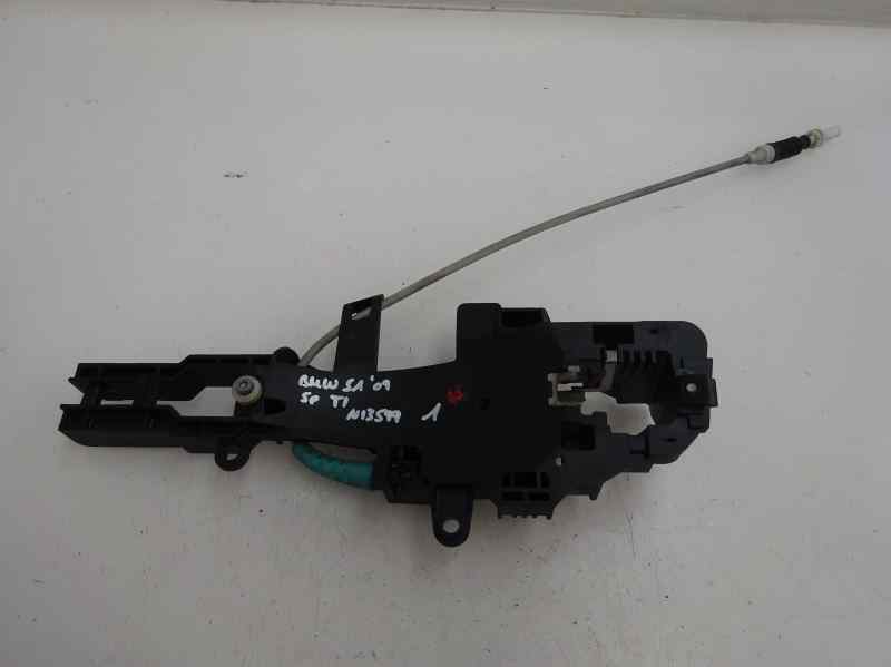 SOPORTE MANETA EXTERIOR PUERTA TRASERA IZQUIERDA BMW SERIE 1 2009 2.0 MT 150CV | 110KW