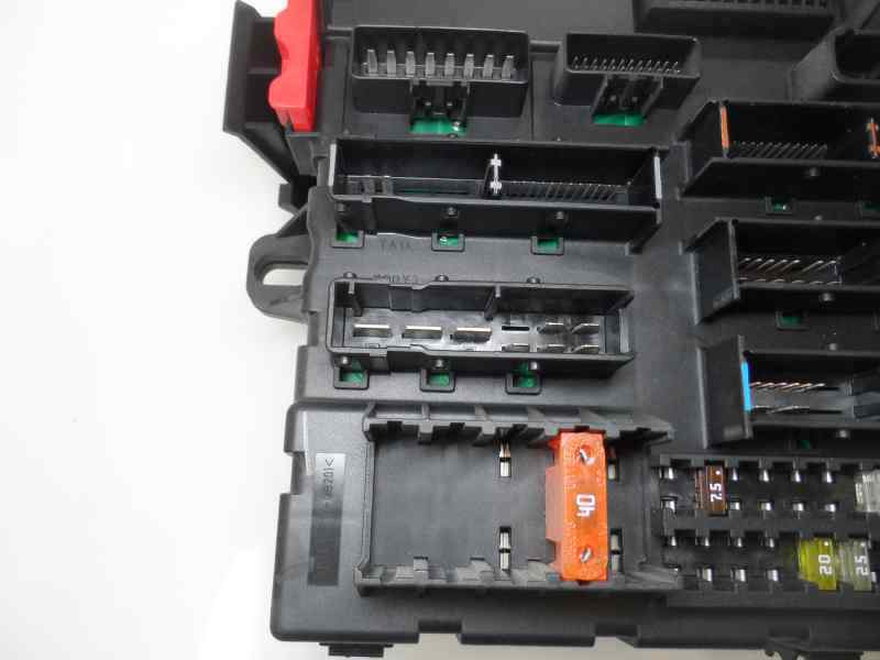 CAJA RELES FUSIBLES OPEL VECTRA 2.0 DTI MT 101CV
