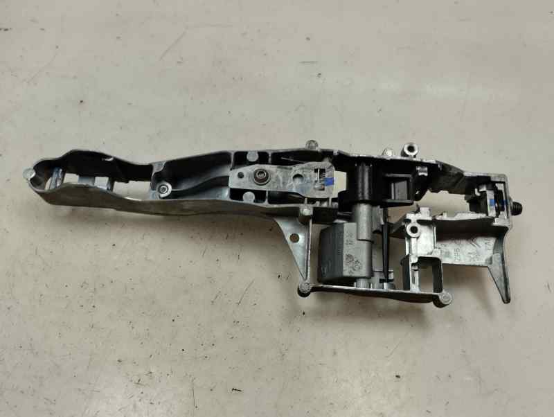SOPORTE MANETA EXTERIOR DELANTERA IZQUIERDA PEUGEOT PARTNER 1.6 MT 99CV | 73KW
