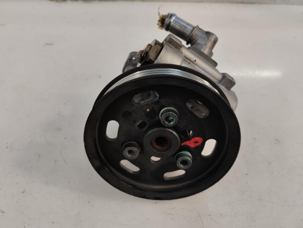 BOMBA DIRECCION AUDI A4 2003 1.9 TDI 6MT 130CV
