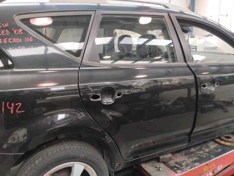 PUERTA TRASERA DERECHA KIA CEED 1.6 MT 116CV | 85KW