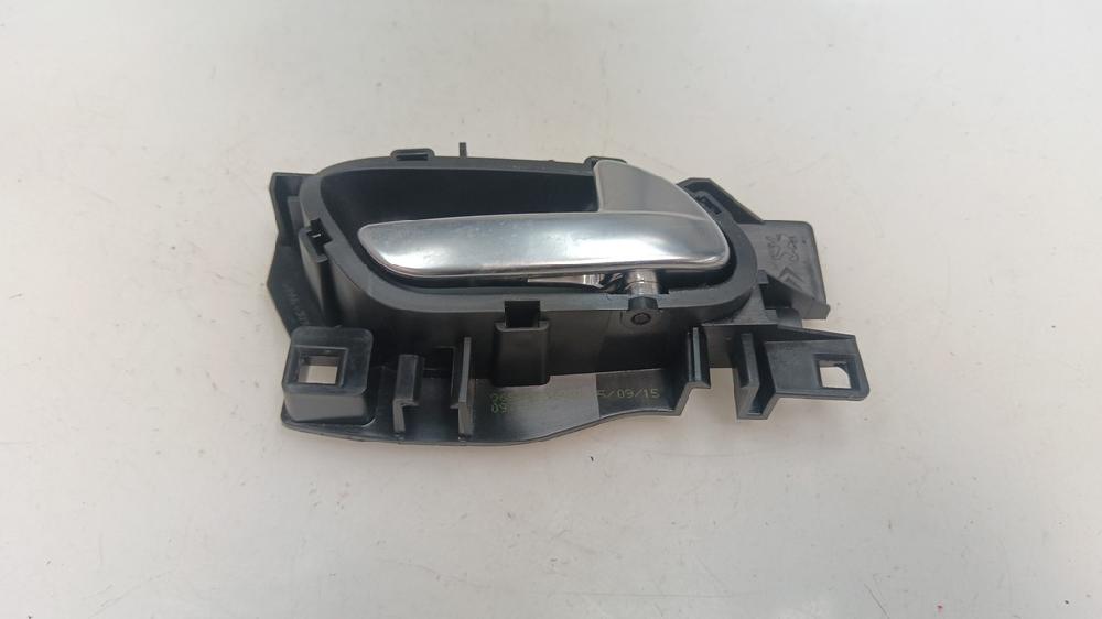 MANETA INTERIOR DELANTERA DERECHA PEUGEOT 208 1.2 VTI ETG 82CV