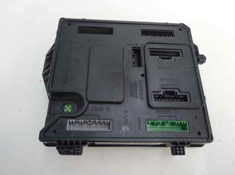 CAJA RELES FUSIBLES RENAULT MEGANE 2009 1.5 DCI MT 85CV