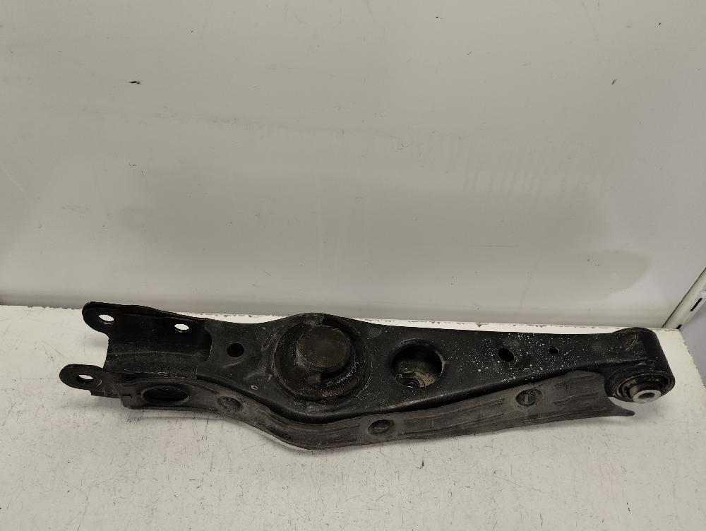 BRAZO SUSPENSION INFERIOR TRASERO DERECHO HYUNDAI TUCSON 1.6 MT 132CV
