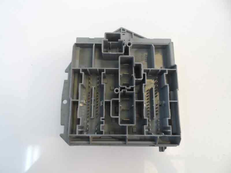 CAJA RELES FUSIBLES FIAT BRAVO 1.9 16V MULTIJET 115 120CV 5MT
