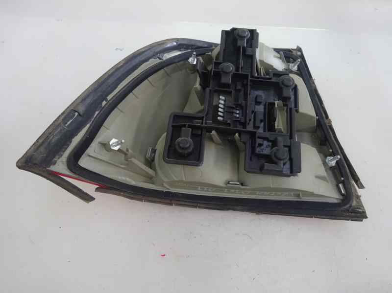 PILOTO TRASERO DERECHO OPEL VECTRA 1999 1.6 MT 101CV
