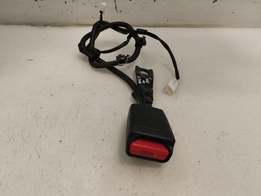 ANCLAJE CINTURON DELANTERO DERECHO TOYOTA YARIS 1.5 MT 106CV