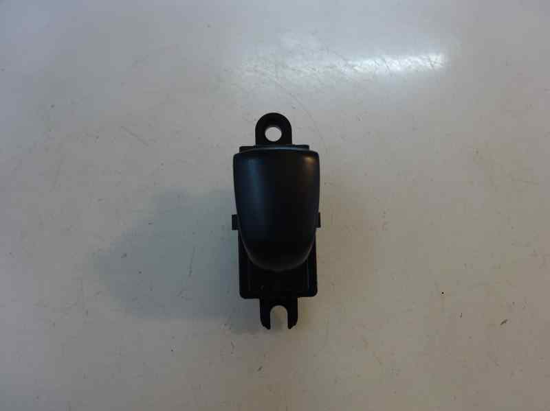 MANDO ELEVALUNAS TRASERO DERECHO NISSAN JUKE 1.5 DCI MT 110CV