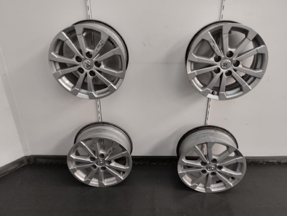 JUEGO LLANTAS TOYOTA VERSO 1.6 MT 133CV