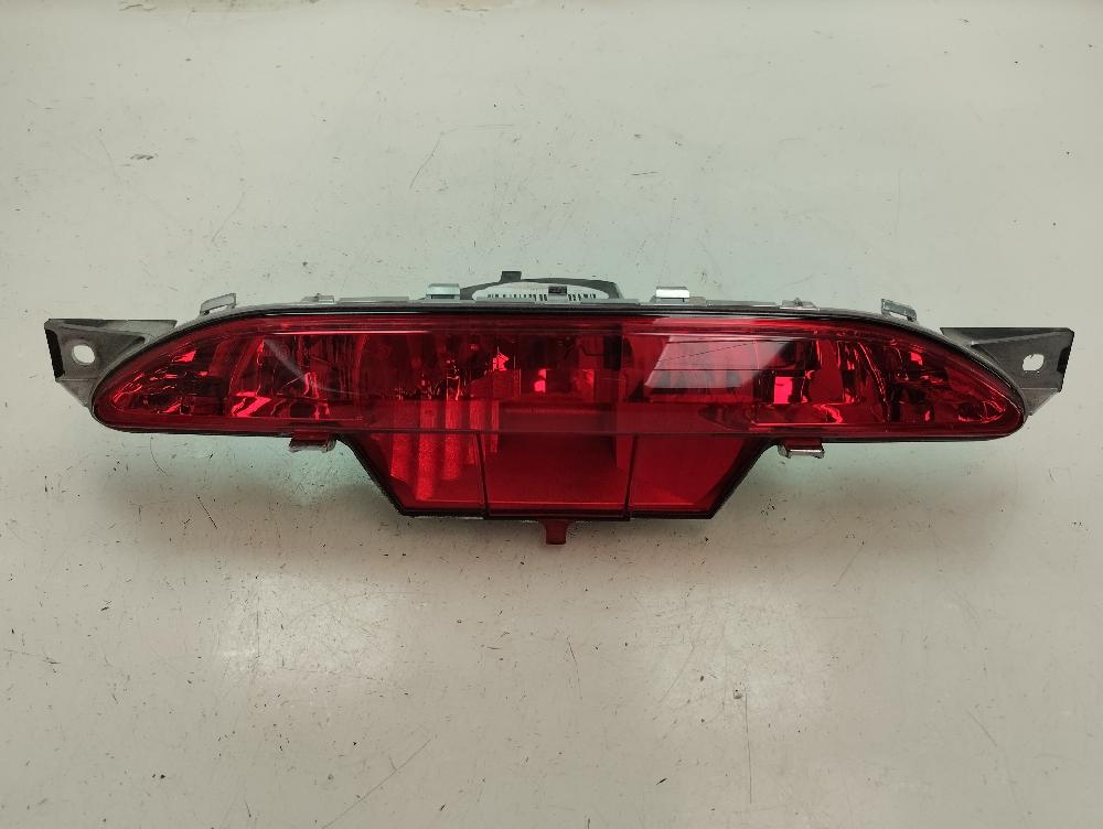 PILOTO TRASERO CENTRAL OPEL CORSA 2020 1.2 MT 100CV | 74KW