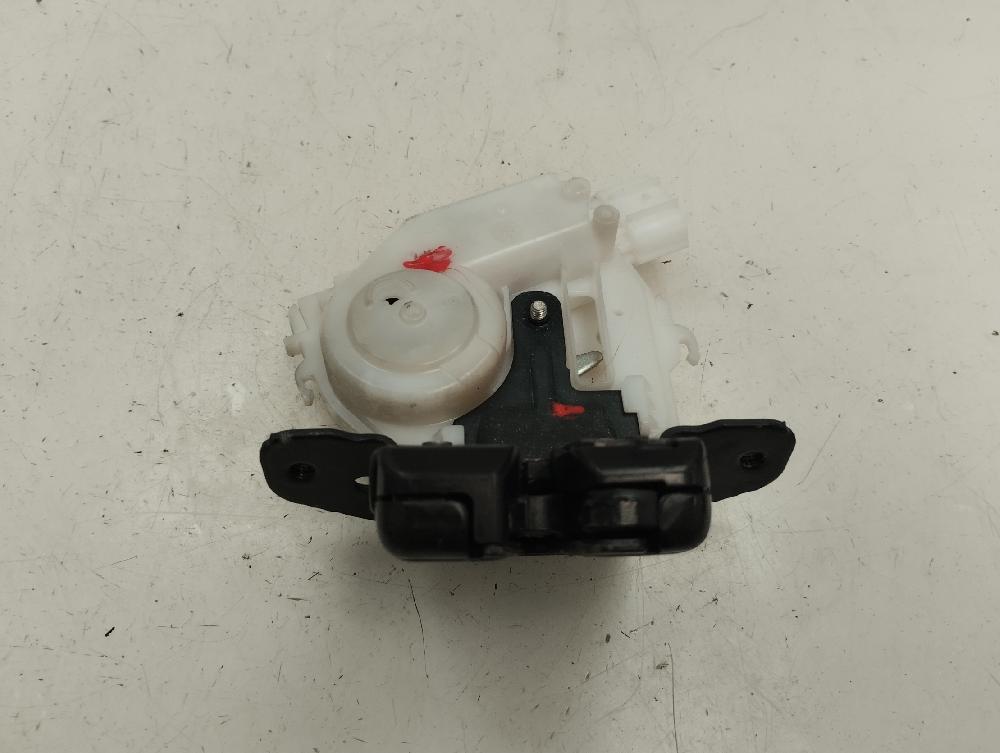 CERRADURA MALETERO PORTON TOYOTA YARIS 1.5 MT 106CV