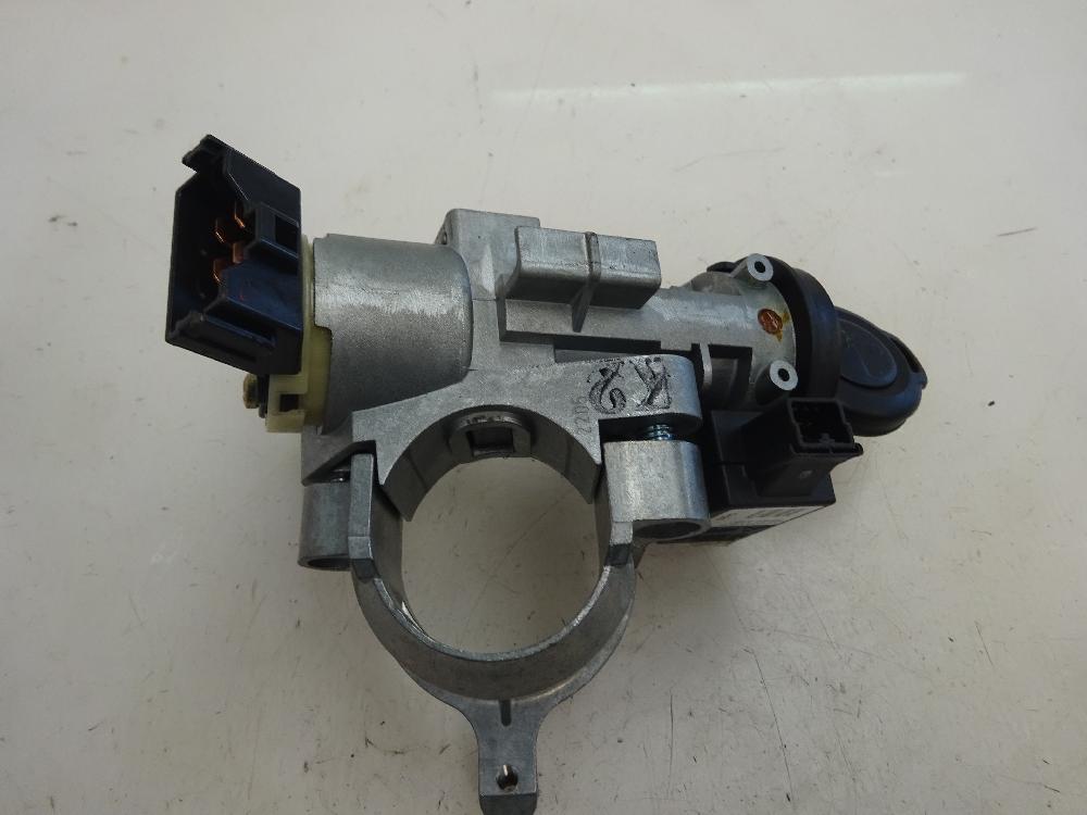 CONMUTADOR DE ARRANQUE MITSUBISHI COLT 1.3 MT 95CV