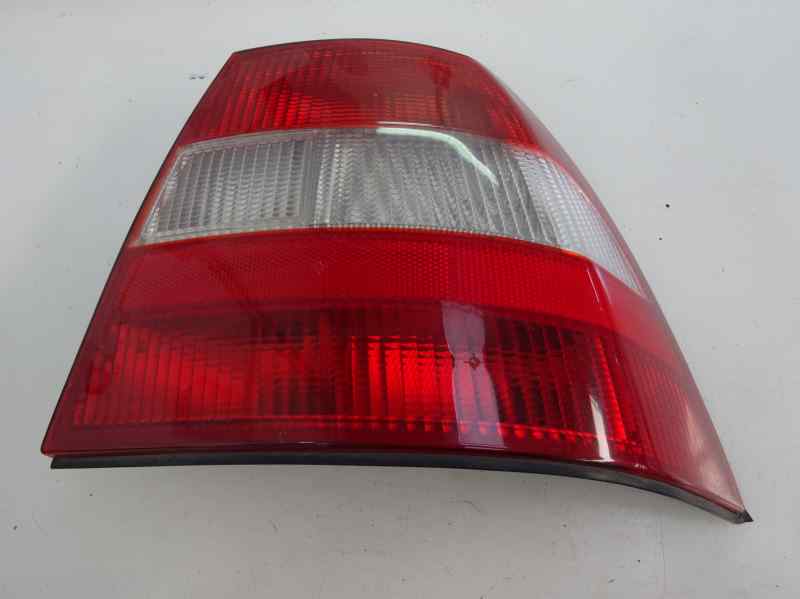 PILOTO TRASERO DERECHO OPEL VECTRA 1998 2.0 DTI MT 101CV