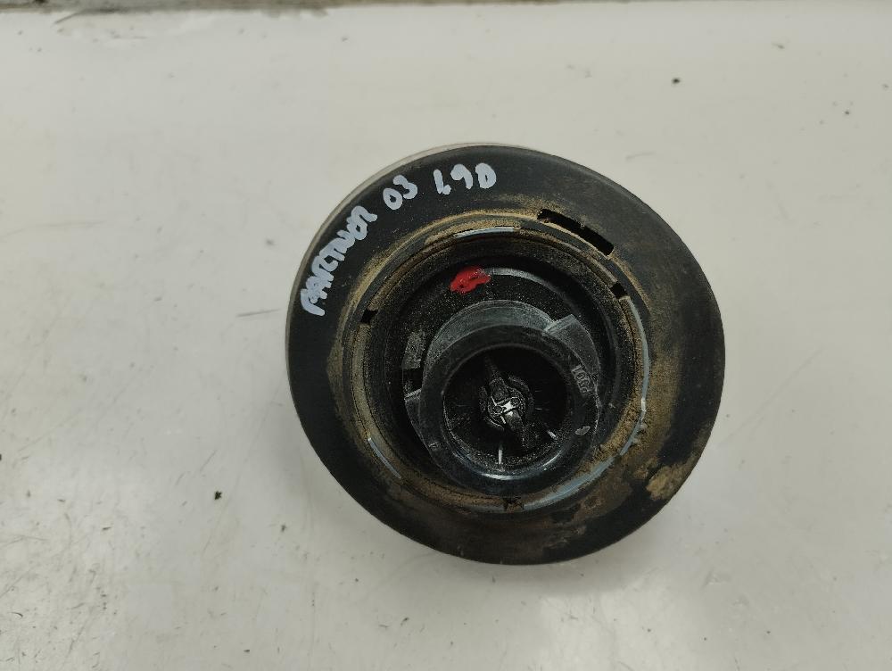 TAPA EXTERIOR COMBUSTIBLE PEUGEOT PARTNER 1.9 MT 69CV | 51KW