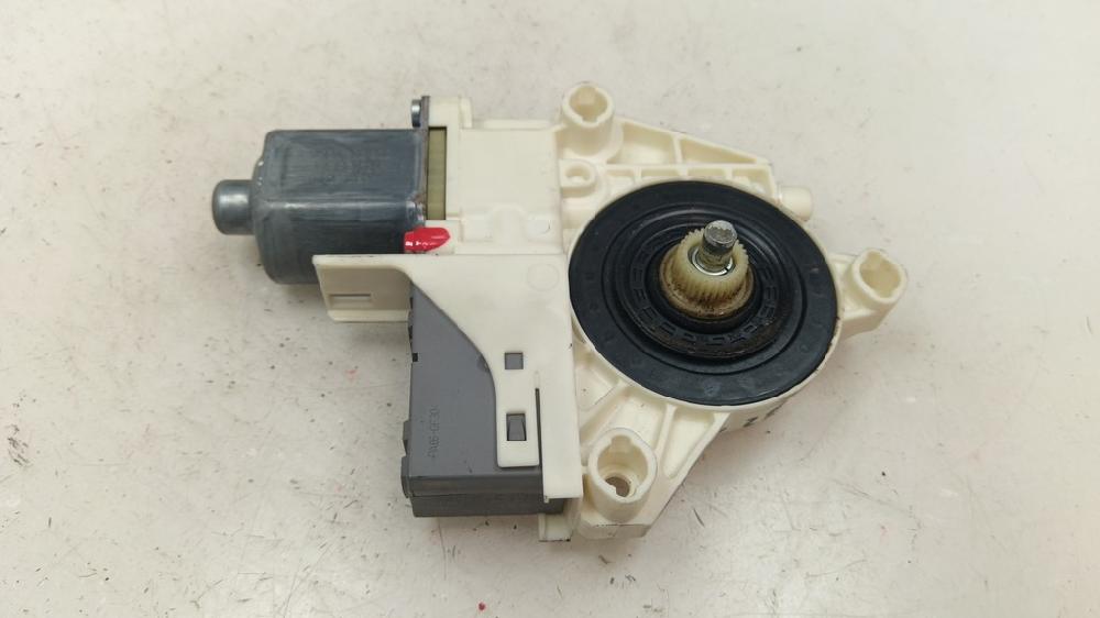 MOTOR ELEVALUNAS TRASERO DERECHO PEUGEOT 407 2.0 HDI MT 136CV