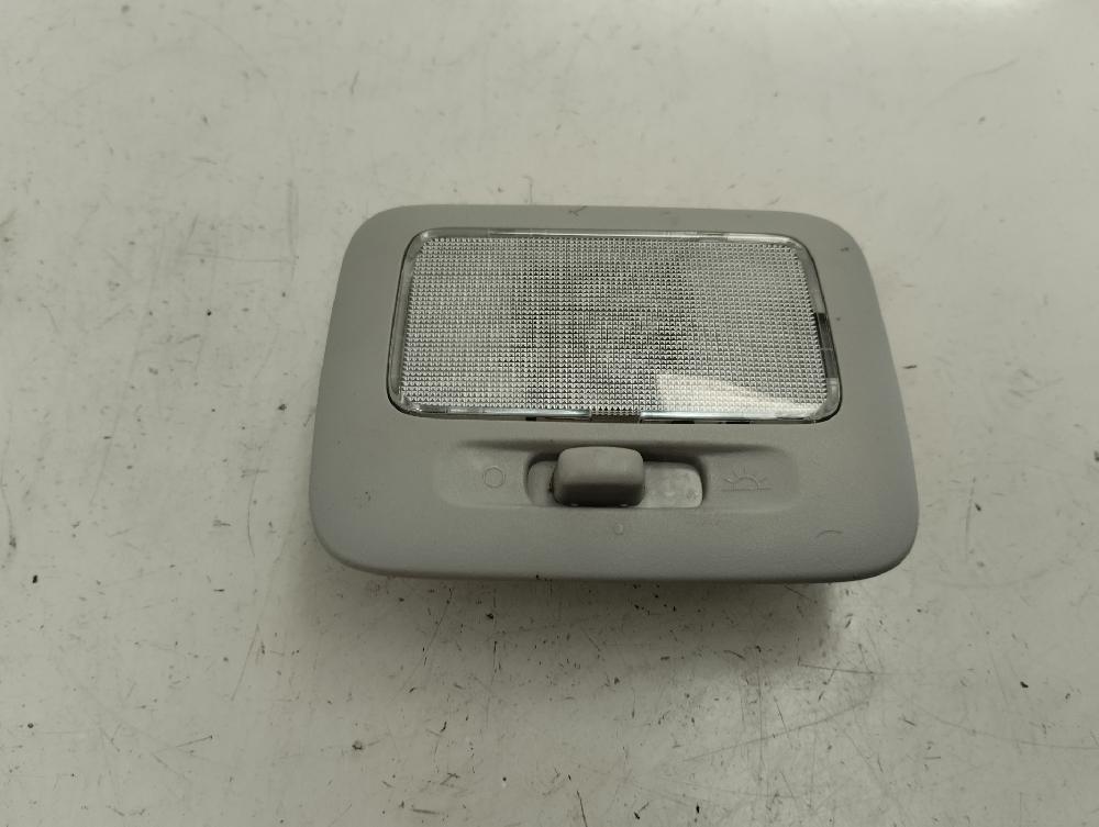 LUZ INTERIOR MITSUBISHI SPACE STAR 1.2 MT 80CV | 59KW